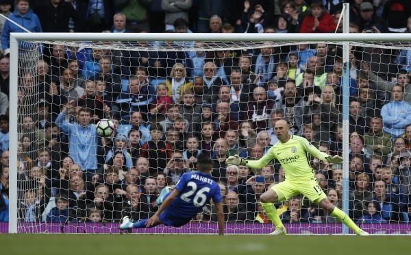 ركلة جزاء محرز