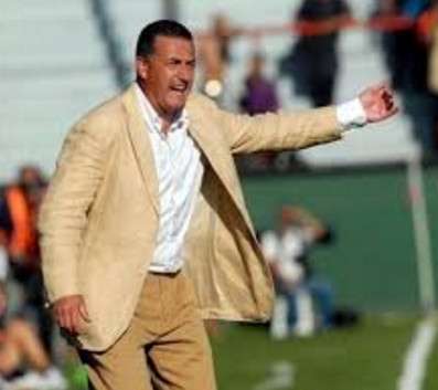 جوستافو ألفارو