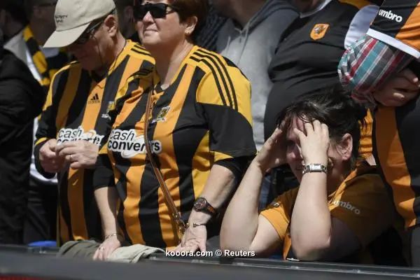 ?i=reuters%2f2017-05-14%2f2017-05-14t113016z_137763016_mt1aci14793339_rtrmadp_3_soccer-england-cry-hul_reuters