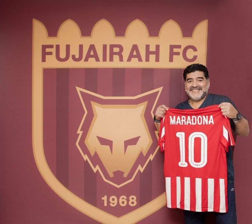 مارادونا خلال المؤتمر الصحفي