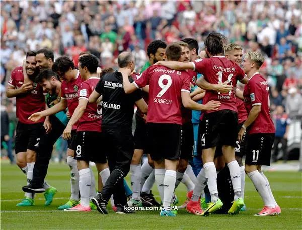 ?i=epa%2fsoccer%2f2017-05%2f2017-05-14%2f2017-05-14-05964305_epa