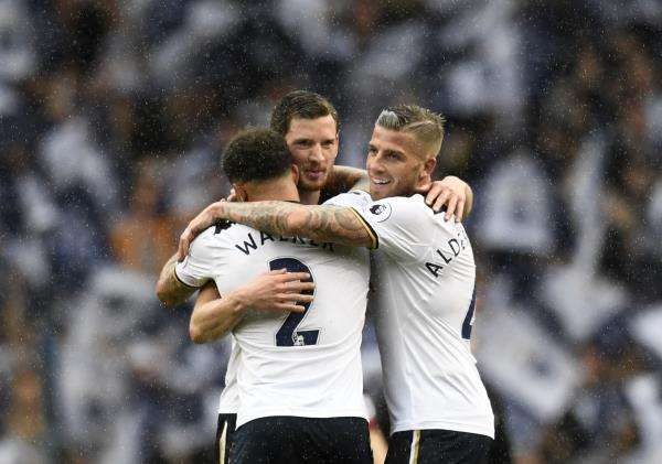 2017-05-14t172557z_137784357_mt1aci14793784_rtrmadp_3_soccer-england-tot-mun_reuters