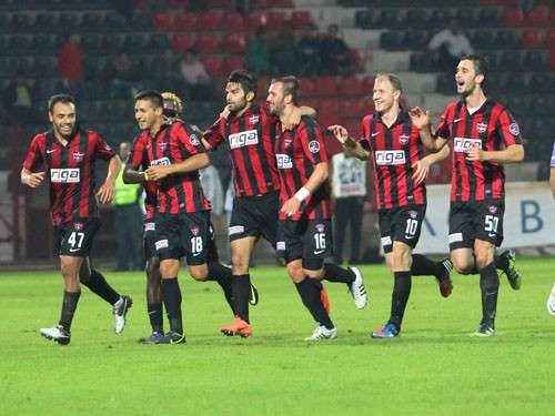 لاعبو غازي عنتاب ( ارشيفية ) 