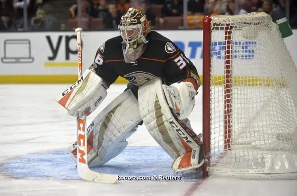 ?i=reuters%2f2017-05-15%2f2017-05-15t024440z_1462671075_nocid_rtrmadp_3_nhl-stanley-cup-playoffs-nashville-predators-at-anaheim-ducks_reuters