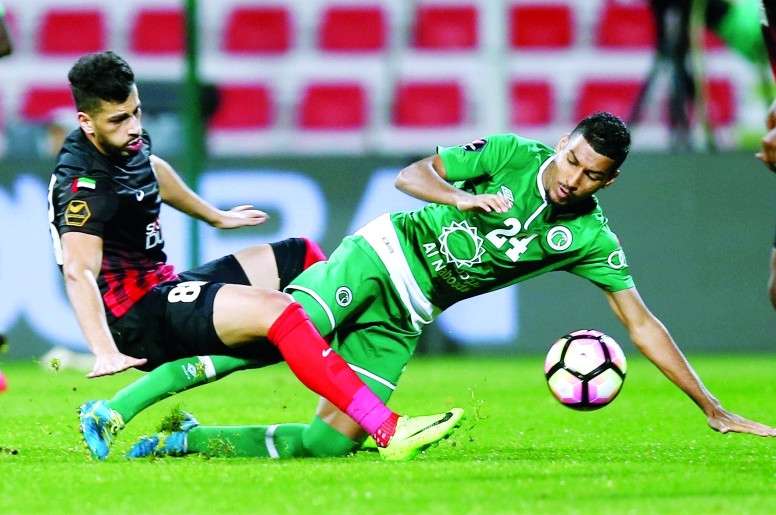 جانب من لقاء الأهلي والشباب