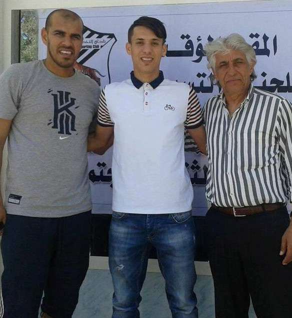 مخلص الماجري أثناء تقديمه