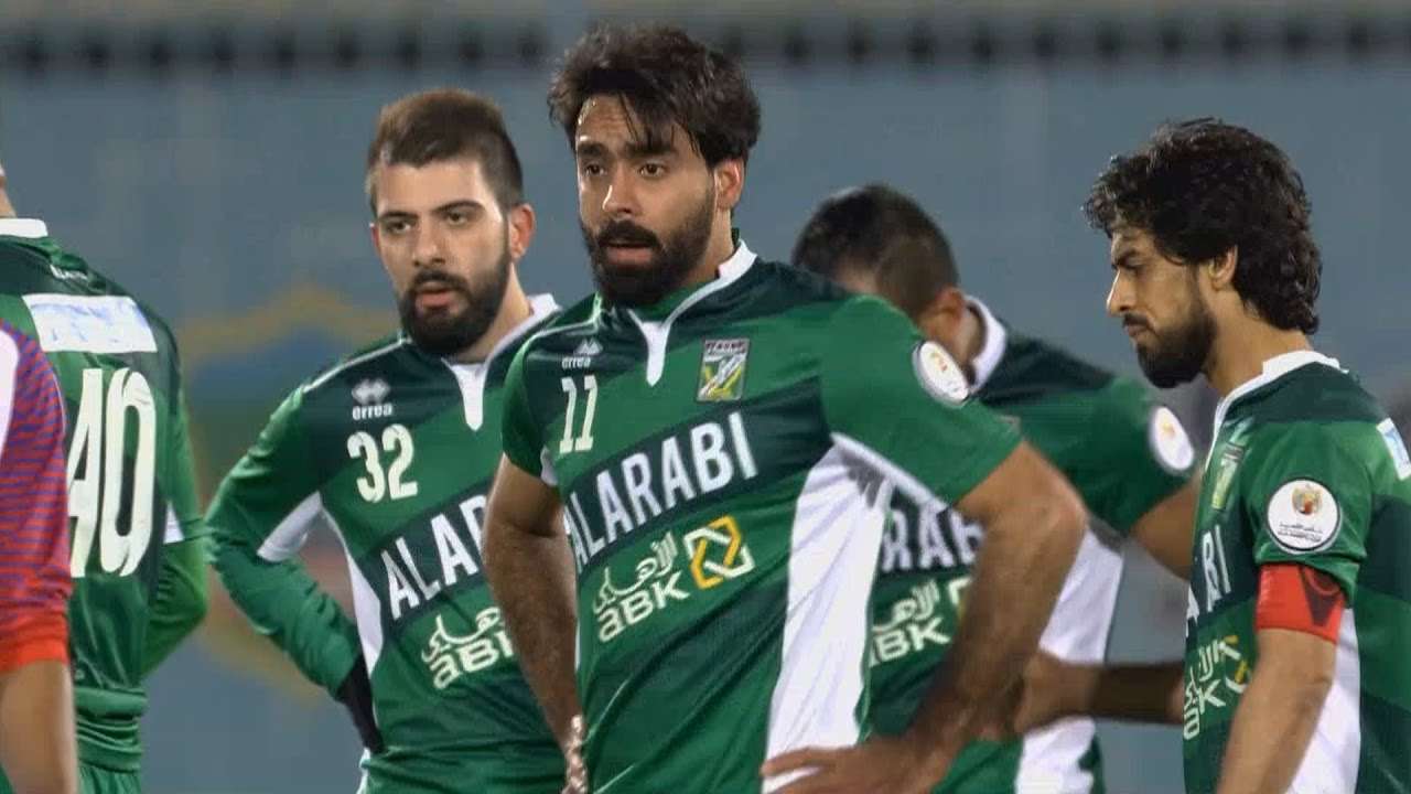 لاعبو العربي