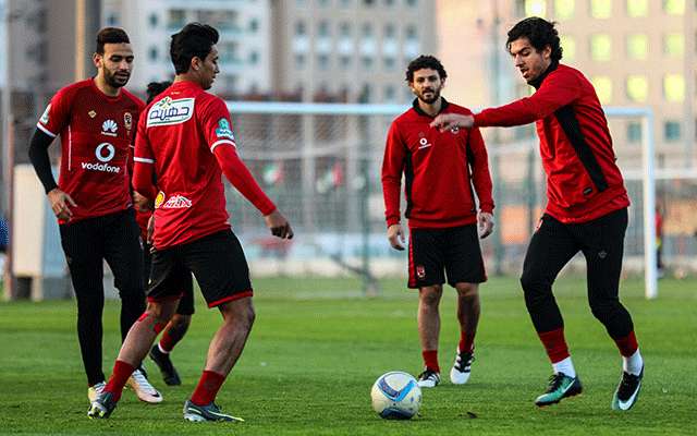 لاعبو الأهلي