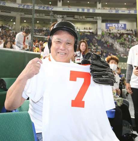 كوزو تاشيما في مباراة لرياضة البيسبول