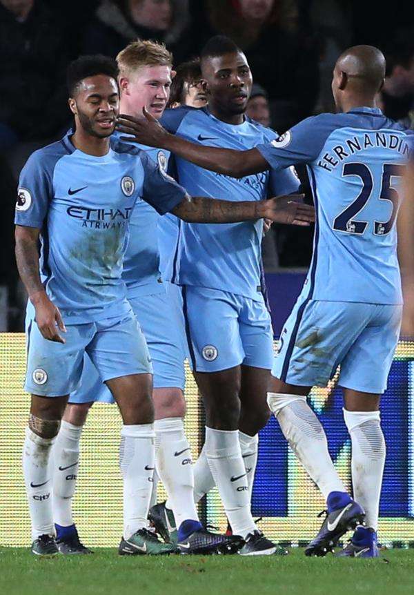 2016-12-26t185600z_125780160_mt1aci14711514_rtrmadp_3_soccer-england-hul-mci_reuters