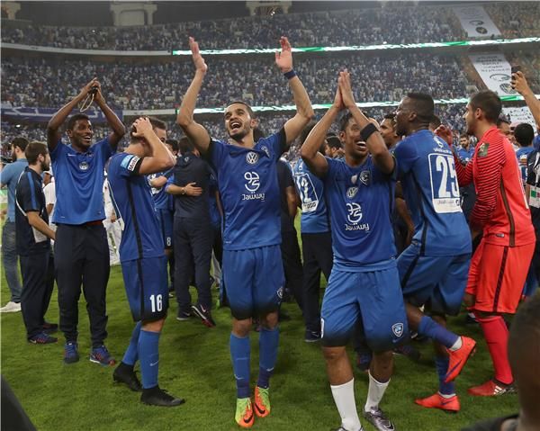 فرحة الهلال بالفوز بكأس الملك