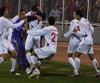 فرحة النشامى بهدف الذيب