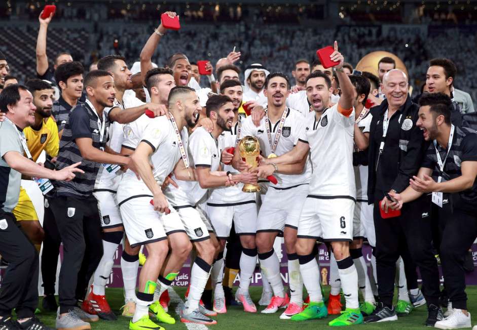 فرحة لاعبي السد بعد التتويج