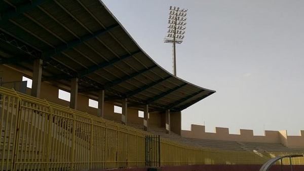 مدرجات بدون جماهير بسب عقوبات الحرمان المتواصلة