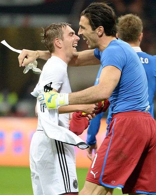 بوفون ولام عقب إحدى مباريات ألمانيا مع إيطاليا