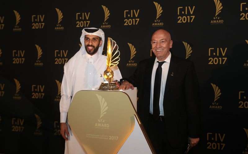 فيريرا خلال تسلم الجائزة