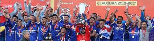 تتويج أونيفرسيداد دي تشيلي