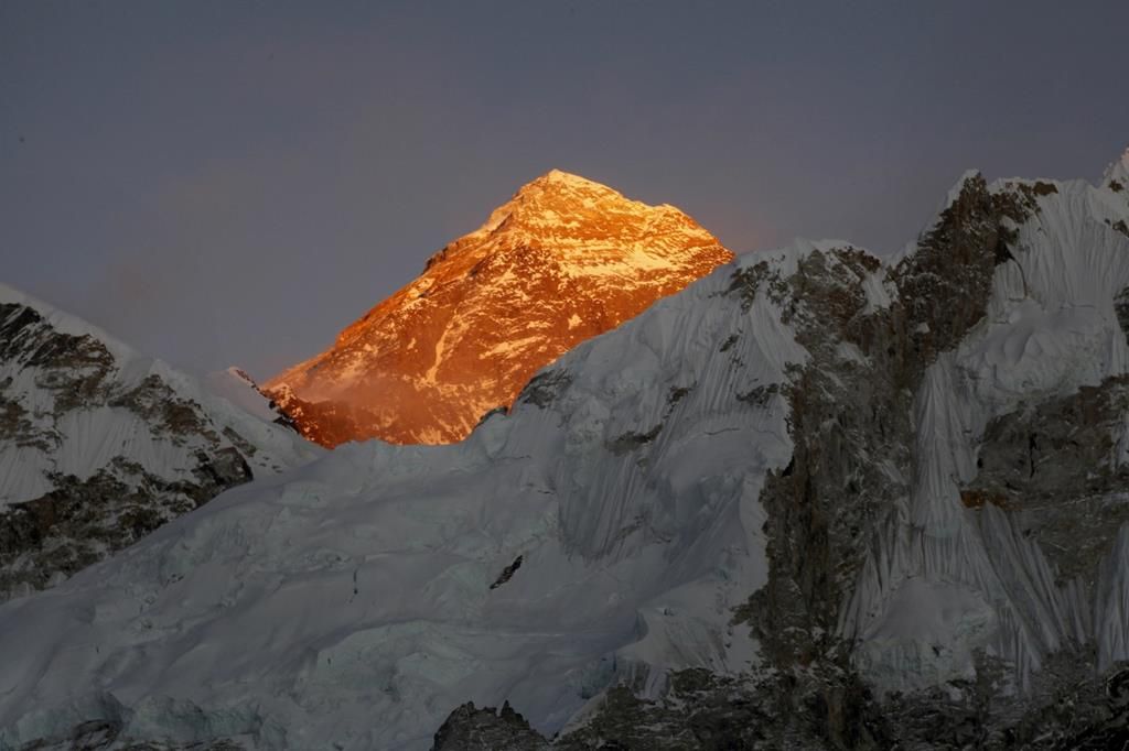nepal_everest-0d15d-5114 (copy)