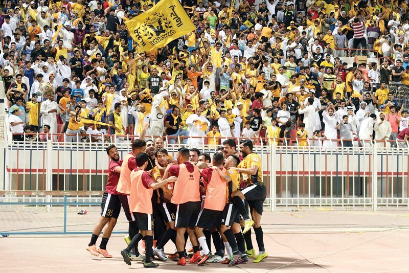 فرحة لاعبي القادسية