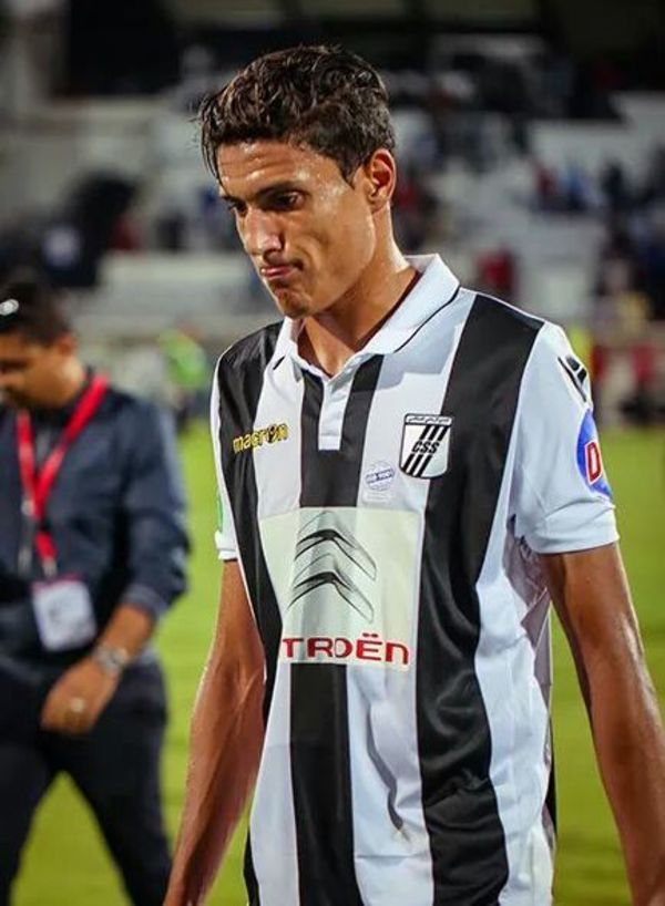 أسامة العمدوني