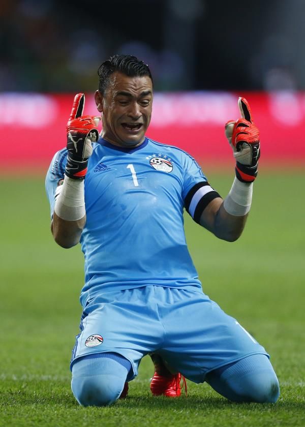 عصام الحضري