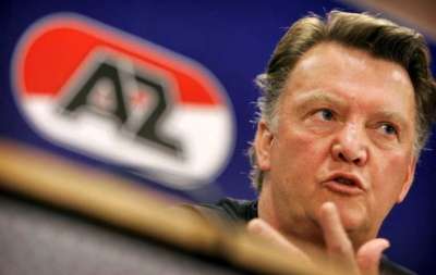 الهولندي لويس فان جال المدير الفني لبايرن ميونيخ الألماني