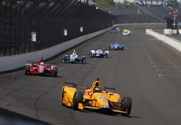 2017-05-22t212202z_2041287568_nocid_rtrmadp_3_indycar-101st-running-of-the-indianapolis-500-practice_reuters