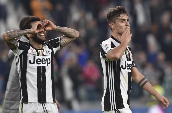 ديبالا وألفيس