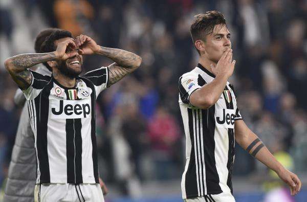 ديبالا وألفيس