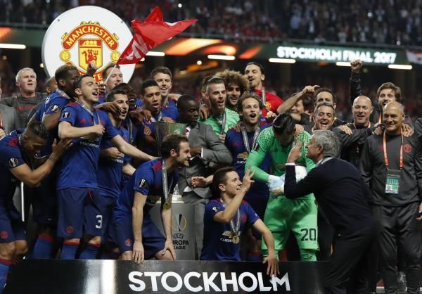 تتويج مانشستر يونايتد بلقب الدوري الأوروبي