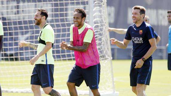 نيمار مع ميسي وإنزو