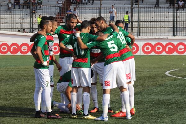 لاعبو اتحاد سيدي بلعباس