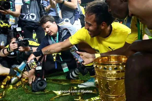 ?i=reuters%2f2017-05-27%2f2017-05-27t203826z_138919106_mt1aci14799482_rtrmadp_3_soccer-germany-cup-final_reuters