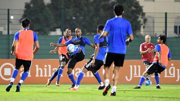 جانب من تدريب منتخب الإمارات