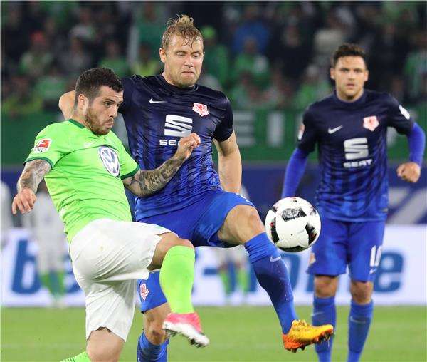 جانب من لقاء الذهاب