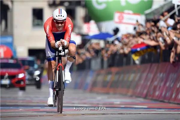 ?i=epa%2fathletics%2f2017-05%2f2017-05-28-05995877_epa