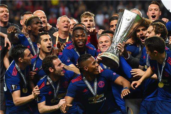 روني توج مع مانشستر يونايتد مؤخرًا بلقب الدوري الأوروبي