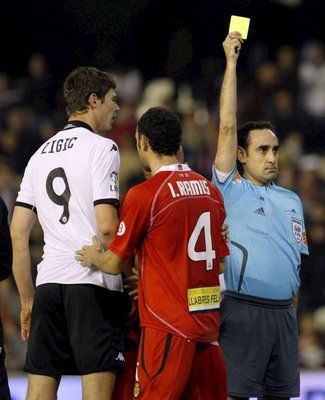 2009-11-28-00000101948445