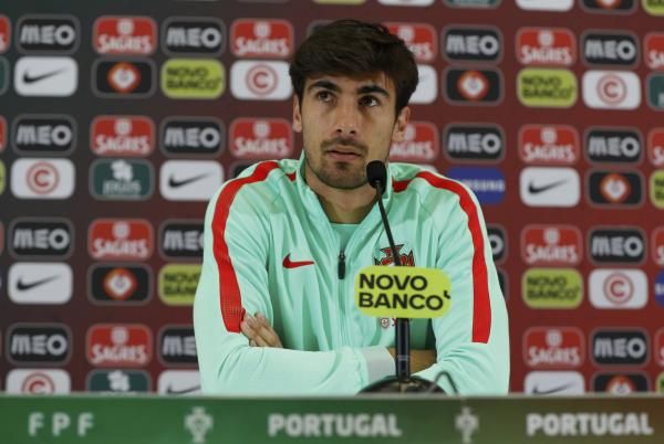 2016-07-04t082123z_776345354_lr1ec740n7ctj_rtrmadp_3_soccer-euro-por_reuters