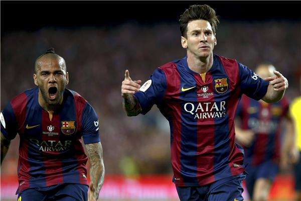 داني ألفيش وليونيل ميسي