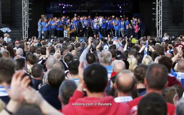 ?i=reuters%2f2017-05-30%2f2017-05-30t180004z_139168804_mt1aci14800330_rtrmadp_3_soccer-englandhuddersfield-parade_reuters