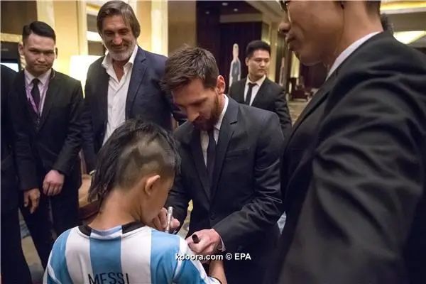 ?i=epa%2fsoccer%2f2017-06%2f2017-06-01%2f2017-06-01-06003605_epa