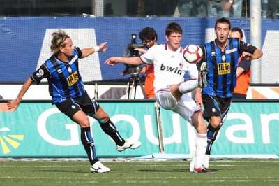 هونتلار أمام أتلانتا في بداية شهر أكتوبر الماضي