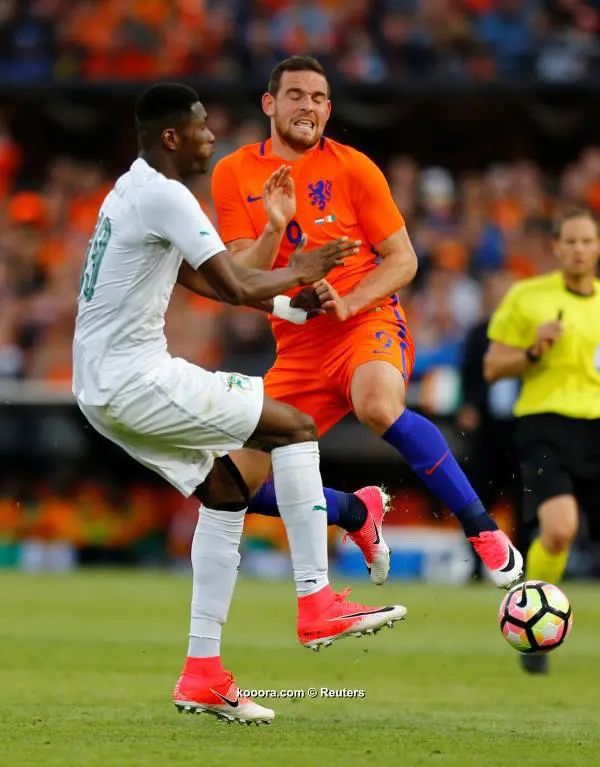 ?i=reuters%2f2017-06-04%2f2017-06-04t185502z_1745525202_rc18a6531740_rtrmadp_3_soccer-friendly-nld-civ_reuters