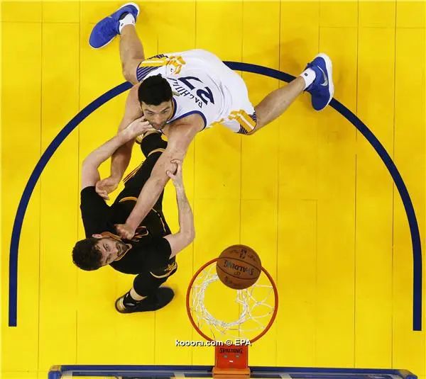 ?i=epa%2fbasketball%2f2017-06%2f2017-06-05-06011165_epa