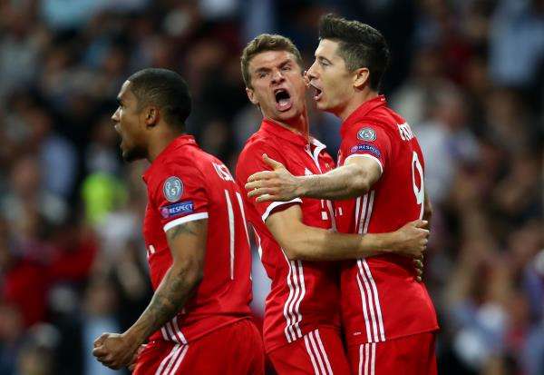 دوجلاس كوستا مع بايرن ميونيخ