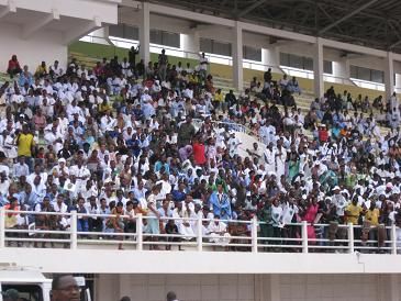 جانب من الجمهور الذي حضر اللقاء