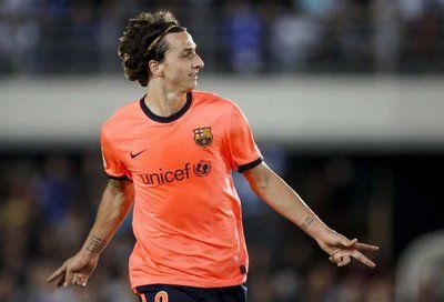 أبراهيموفيتش يحتفل بتسجيل هدفه