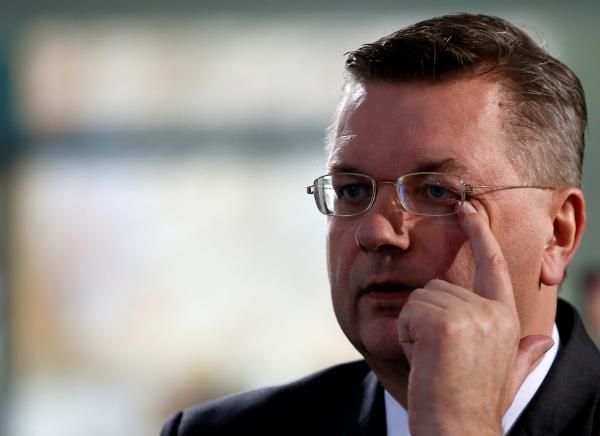 2016-11-25t111644z_1644288384_rc1ee0d63030_rtrmadp_3_germany-china_reuters