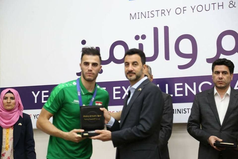 عبطان يكرم منتخب شباب الصالات